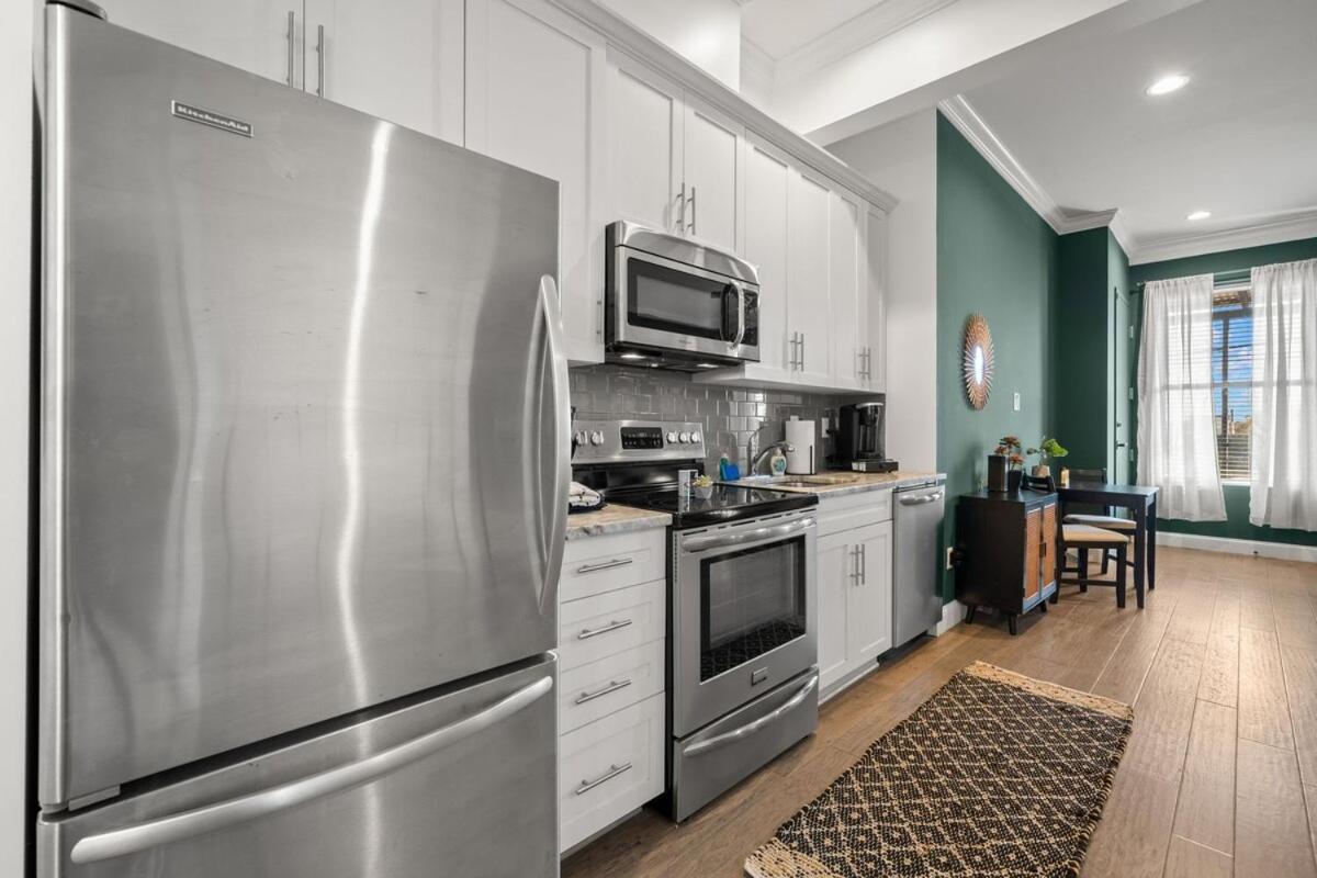New! Sangria Suite - Upscale Ybor City Studio, Right On 7Th Ave Тампа Экстерьер фото