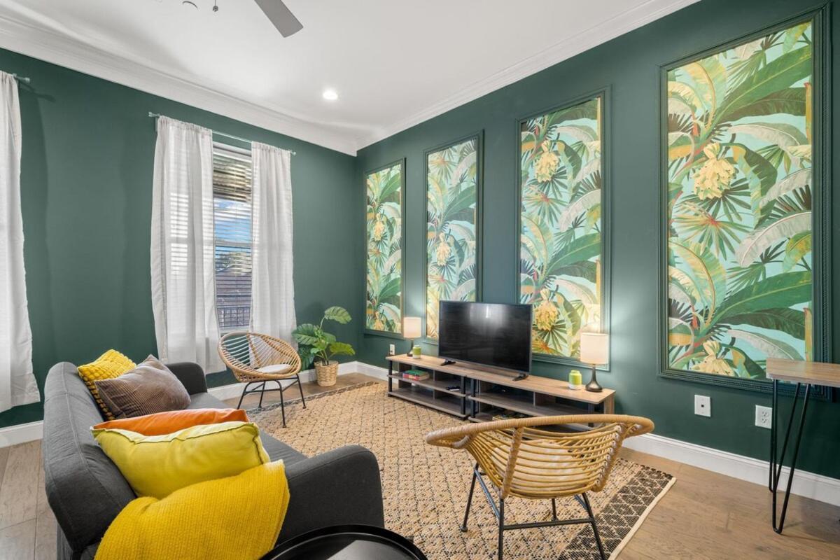 New! Sangria Suite - Upscale Ybor City Studio, Right On 7Th Ave Тампа Экстерьер фото